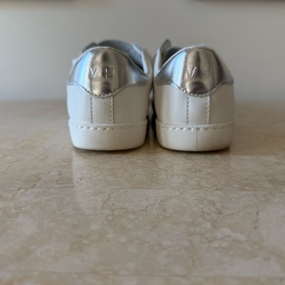 Vintage Havana White and Silver Star women’s sneakers - Picture 3 of 8